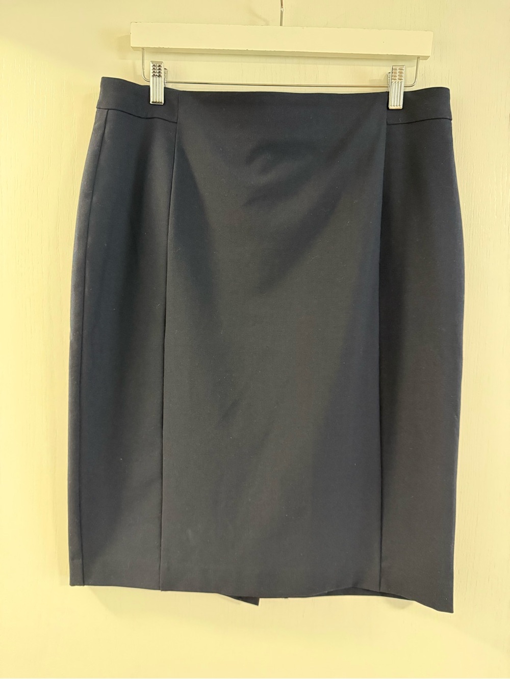 NWT Ann Taylor Classic Navy Pencil Skirt - Women lined size 14